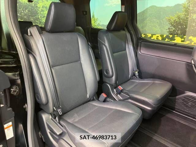 Toyota ESQUIRE 2018-04 211190-8