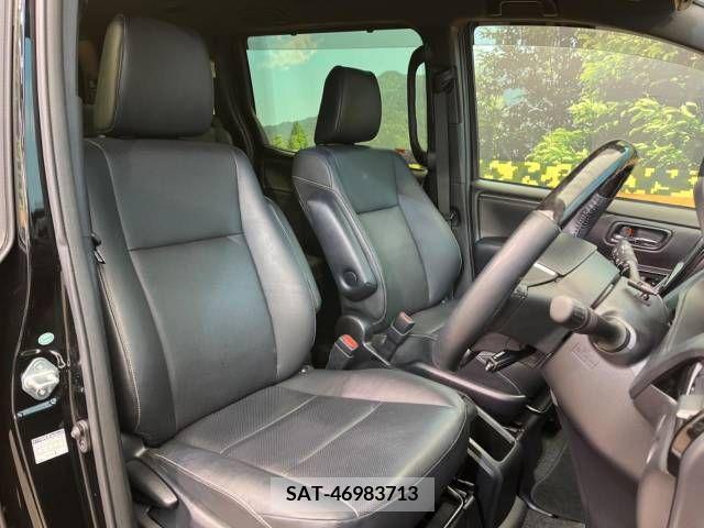 Toyota ESQUIRE 2018-04 211190-7
