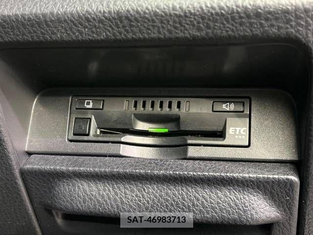 Toyota ESQUIRE 2018-04 211190-6