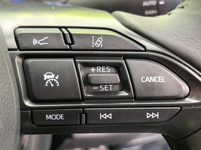 Toyota YARIS CROSS 2023-06 188342-4