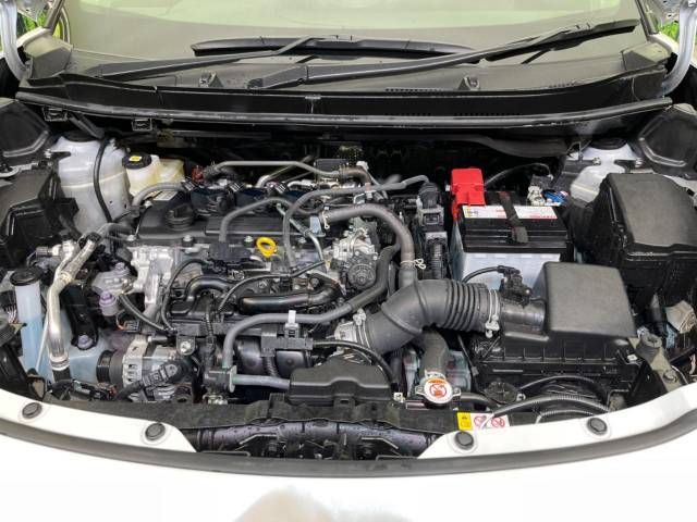 Toyota YARIS CROSS 2023-06 188342-18