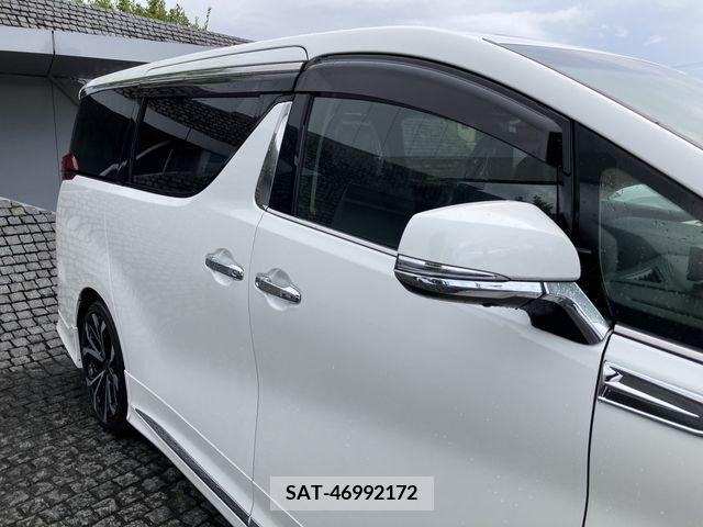 Toyota ALPHARD 2021-05 348781-4