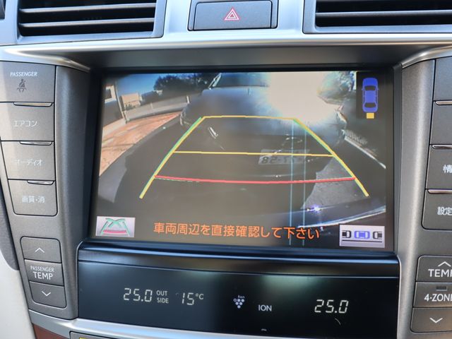 Lexus LS 2010-09 183585-14