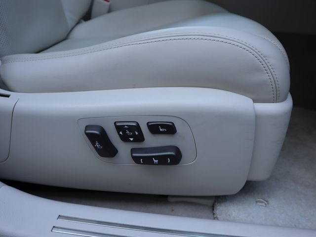 Lexus LS 2010-09 183585-18