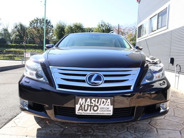 Lexus LS 2010-09 183585-1