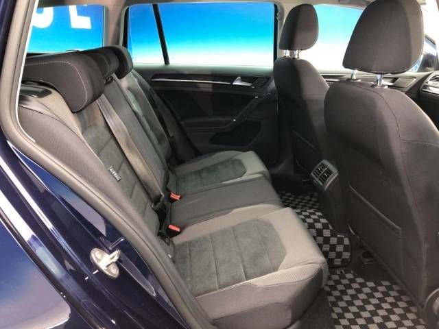 VolksWagen GOLF VARIANT 2017-07 186377-9