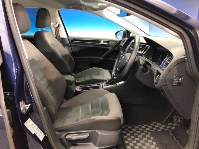 VolksWagen GOLF VARIANT 2017-07 186377-8