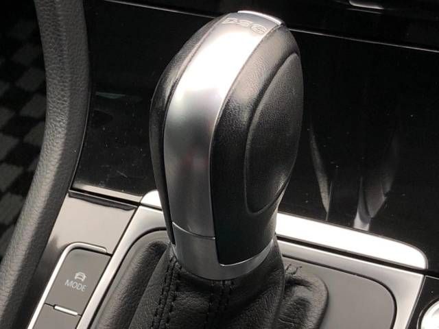 VolksWagen GOLF VARIANT 2017-07 186377-11