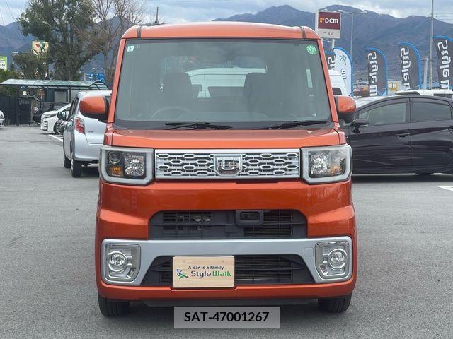 Daihatsu WAKE 2014-11 231855-1