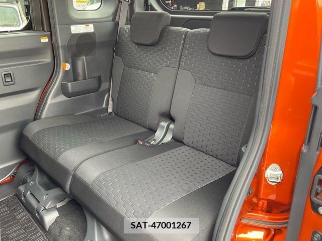 Daihatsu WAKE 2014-11 231855-11