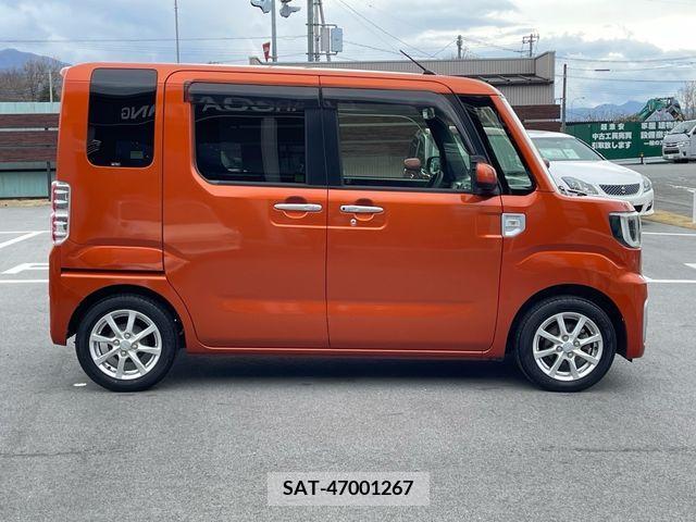 Daihatsu WAKE 2014-11 231855-3