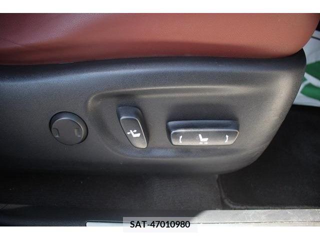 Lexus NX 2017-01 245349-16