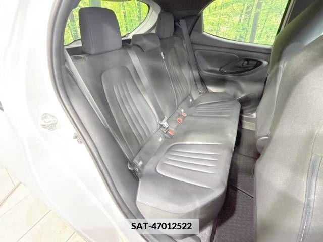 Toyota YARIS 2023-06 371452-9