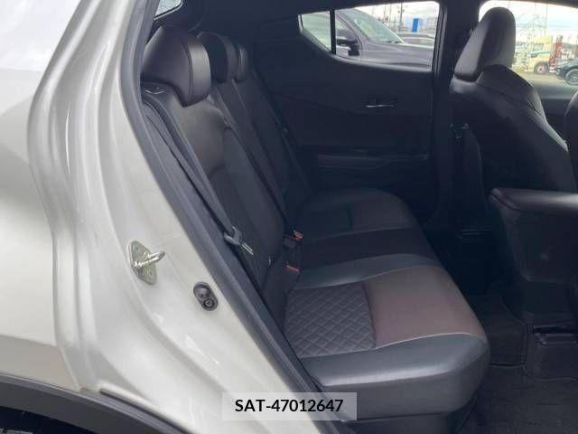 Toyota C-HR 2018-02 294942-9