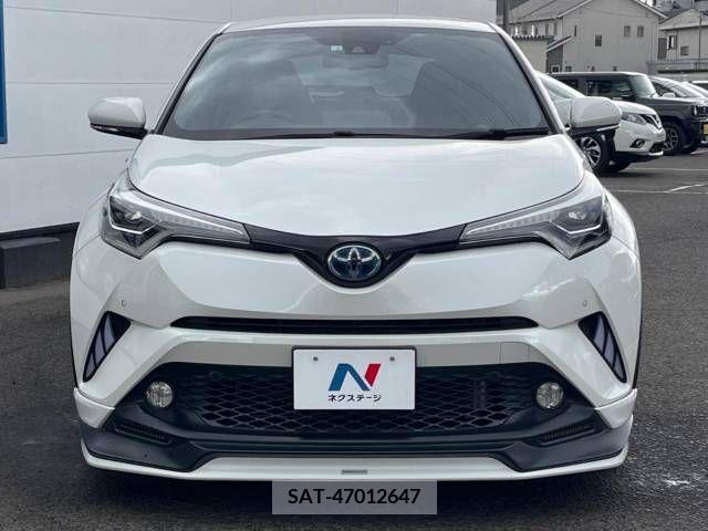 Toyota C-HR 2018-02 294942-14