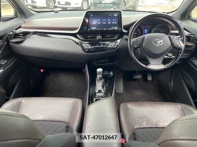 Toyota C-HR 2018-02 294942-1