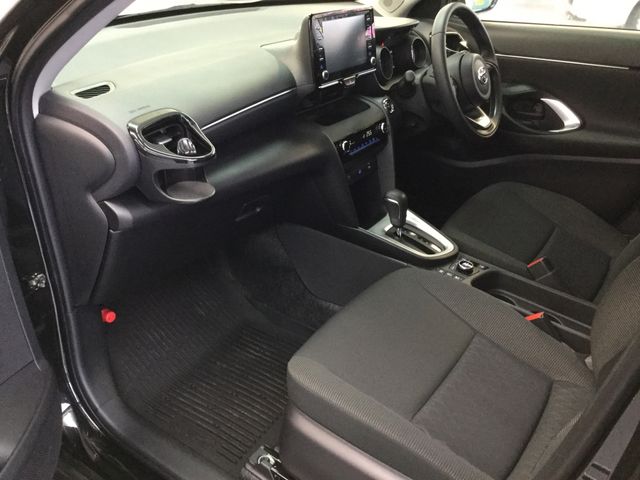 Toyota YARIS CROSS 2021-03 14411-18
