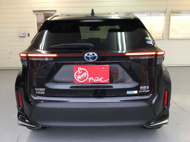 Toyota YARIS CROSS 2021-03 14411-5