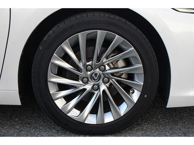 Lexus ES 2019-03 22935-9