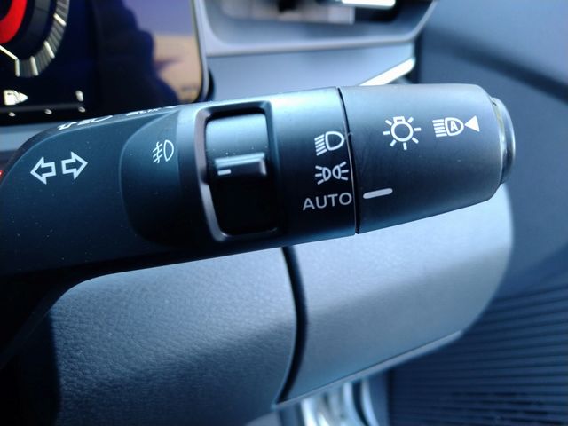 Nissan AURA 2022-05 15749-15