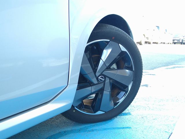 Nissan AURA 2022-05 15749-21