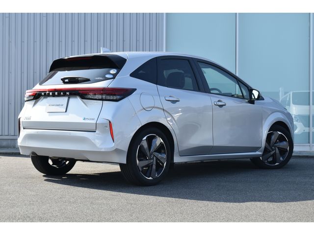 Nissan AURA 2022-05 15749-1