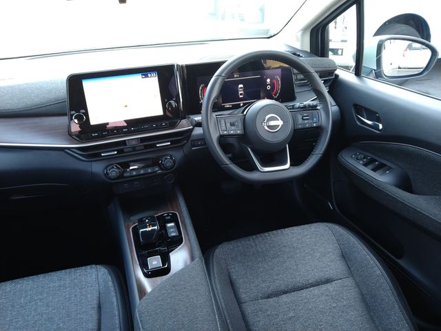 Nissan AURA 2022-05 15749-3