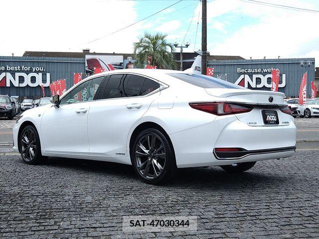 Lexus ES 2018-10 203585-3