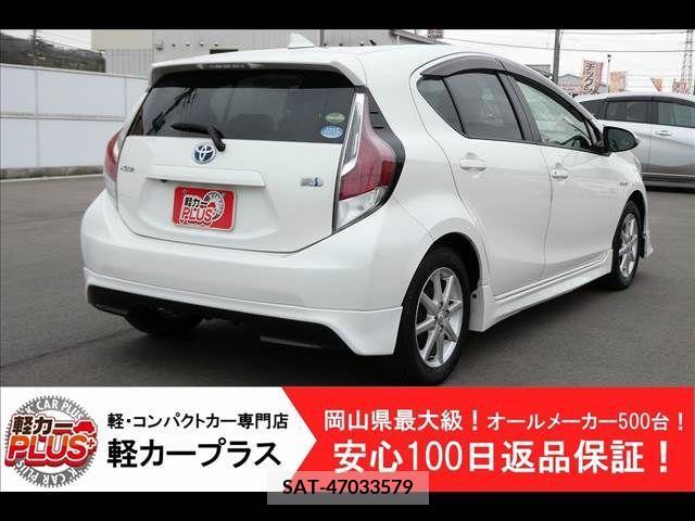 Toyota AQUA 2015-11 224580-1