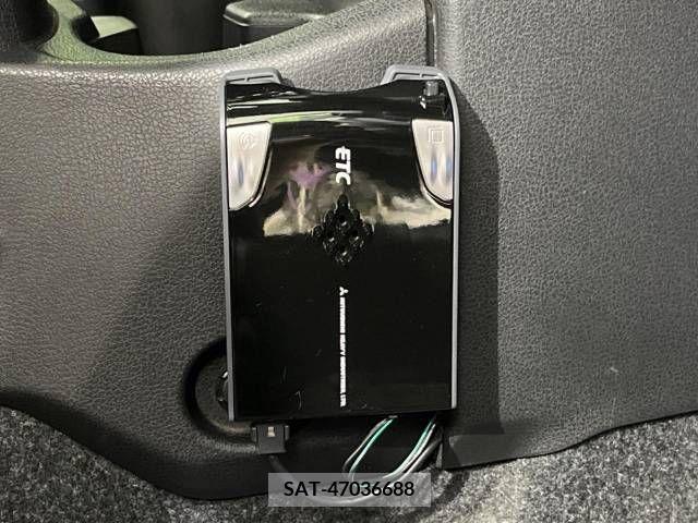 Nissan NOTE 2017-09 305399-5