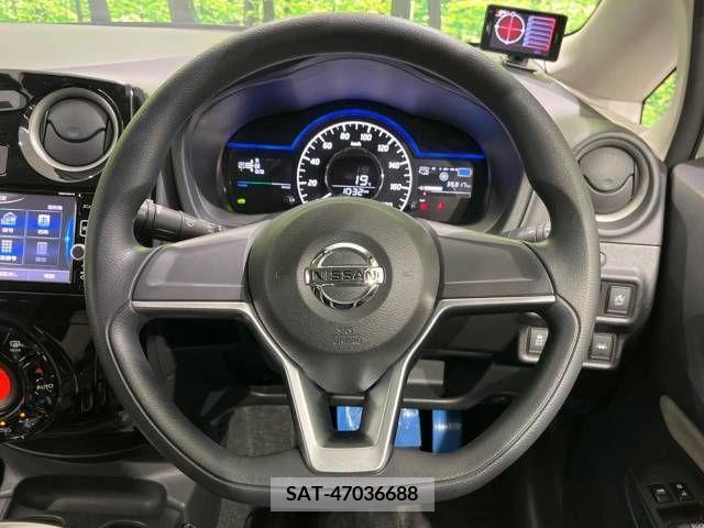 Nissan NOTE 2017-09 305399-11