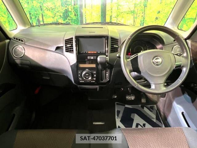 Nissan ROOX 2012-09 283778-1