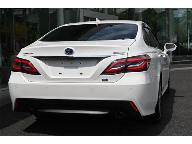 Toyota CROWN SEDAN 2019-07 16847-4