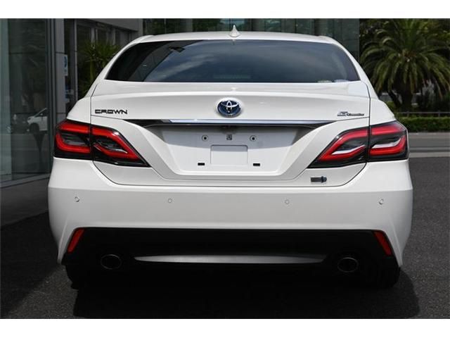 Toyota CROWN SEDAN 2019-07 16847-3