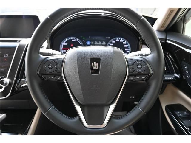 Toyota CROWN SEDAN 2019-07 16847-12