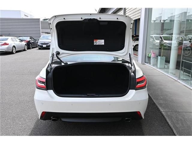 Toyota CROWN SEDAN 2019-07 16847-18