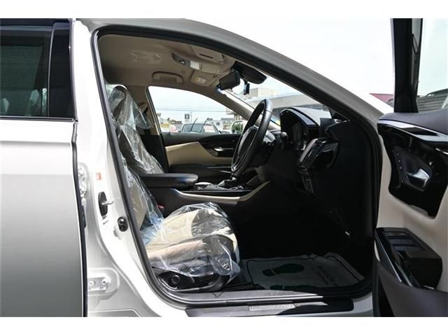 Toyota CROWN SEDAN 2019-07 16847-8
