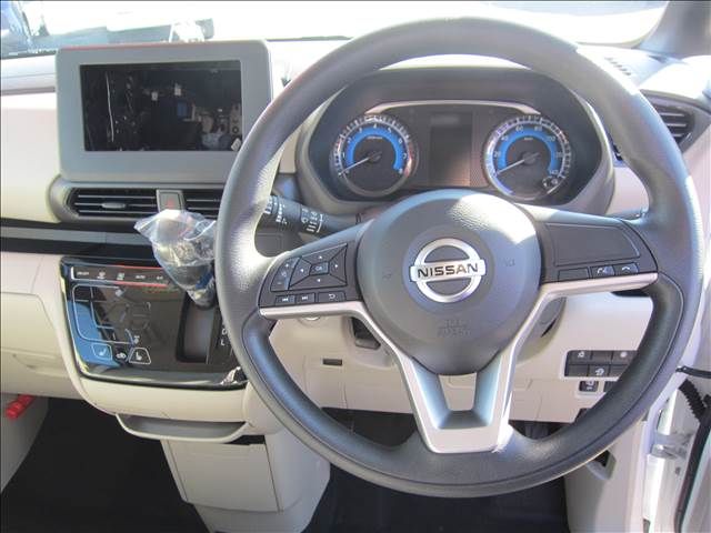 Nissan ROOX 2023-01 3533-9