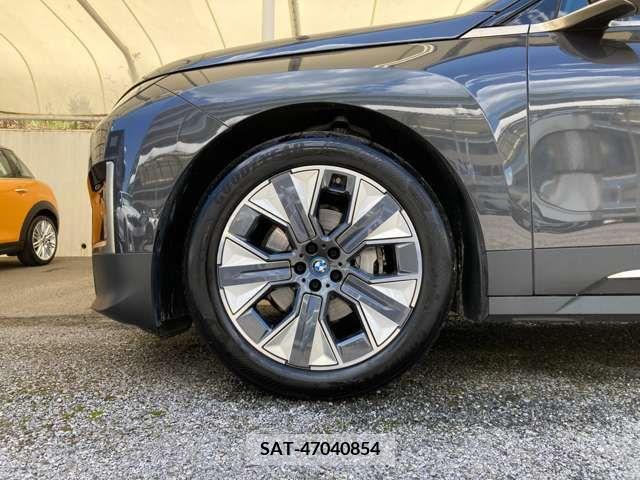 Bmw IX 2022-01 318965-1