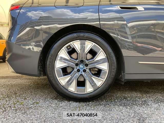 Bmw IX 2022-01 318965-4
