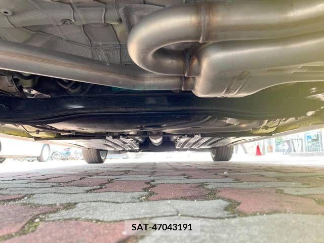 Suzuki SWIFT 2019-09 377203-19