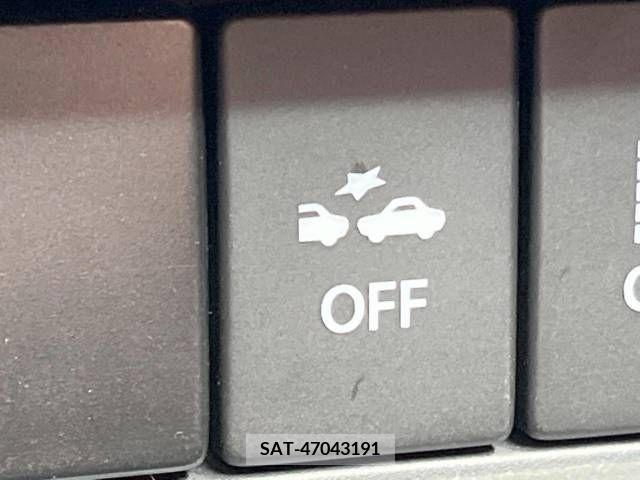 Suzuki SWIFT 2019-09 377203-4