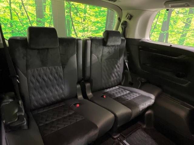 Toyota VELLFIRE 2017-03 185416-12