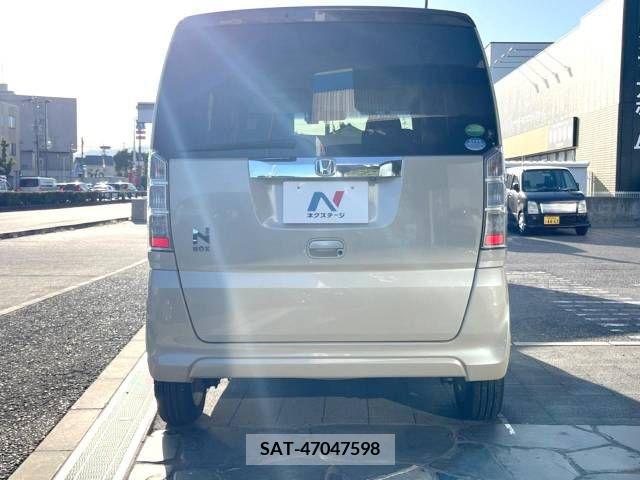 Honda N BOX 2017-02 306697-15