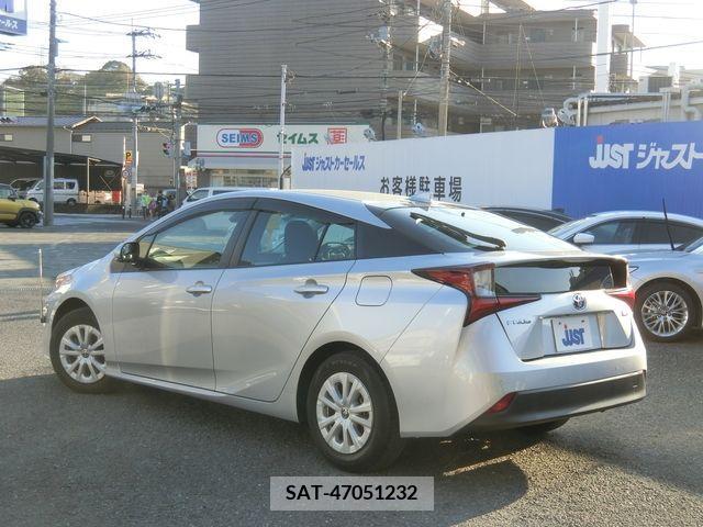 Toyota PRIUS 2020-09 204900-2
