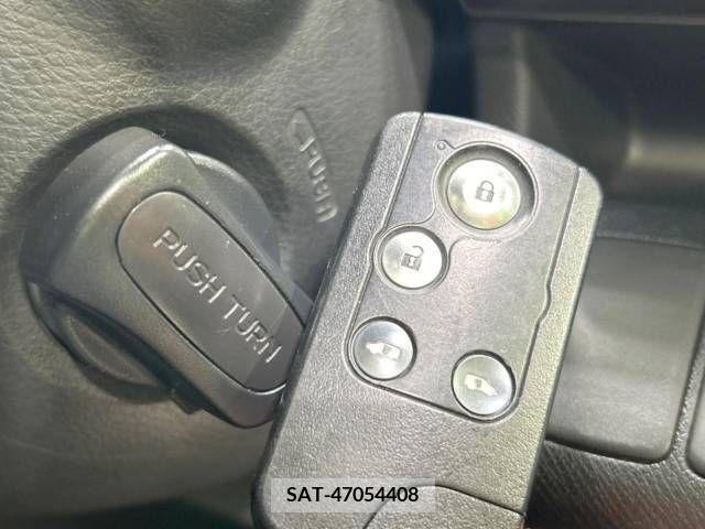 Honda e 2014-09 340785-6