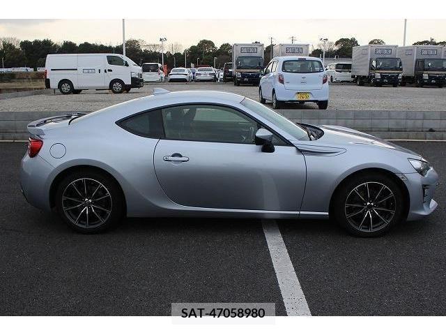 Toyota 86 2017-02 210384-8