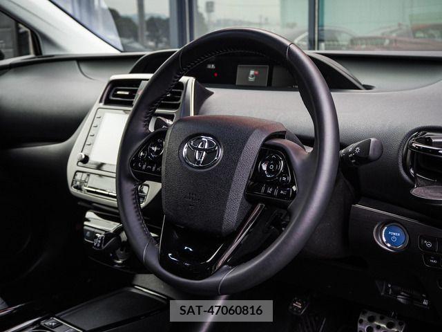 Toyota PRIUS 2021-12 242385-1