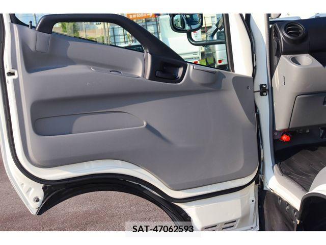 Hino DUTRO 2019-04 344603-18