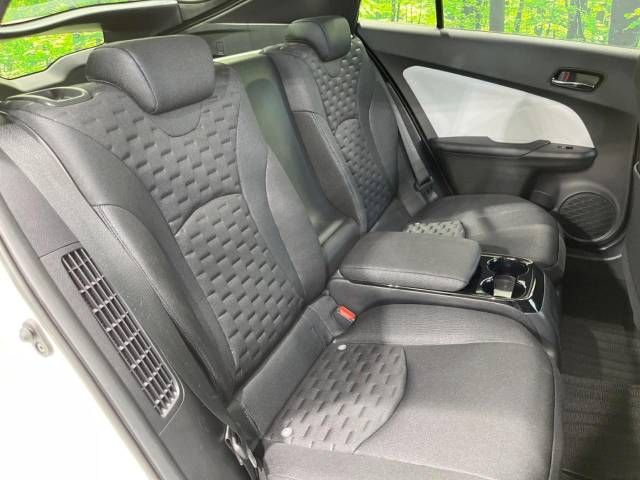 Toyota PRIUS PHV 2017-11 186599-9